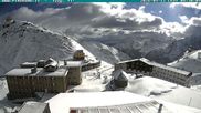 Archived webcam image showing Albergo Quarto Pirovano, Passo Stelvio on 12 May 2026 at 08:57