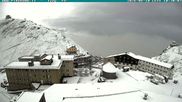 Archiviertes Webcam Bild: Stilfserjoch: Albergo Quarto Pirovano am 10.06.2026 um 10:33 Uhr