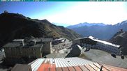Archived webcam image showing Albergo Quarto Pirovano, Passo Stelvio on 24 Jul 2026 at 08:27