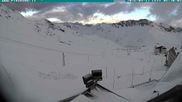 Archived webcam image showing Passo Stelvio, Valle del Braulio on 12 May 2026 at 06:57