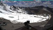Archiviertes Webcam Bild: Stilfserjoch: Blick zum Valle del Braulio am 28.05.2026 um 14:13 Uhr