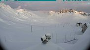 Archived webcam image showing Passo Stelvio, Valle del Braulio on 22 Mar 2026 at 06:37