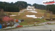 Archiviertes Webcam Bild: Blick auf die Abfahrt im Schidorf Kirchbach, Waldviertel am 12.04.2026 um 08:10 Uhr
