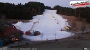 Archived webcam image showing Lift and run at the ski resort Schidorf Kirchbach on 26 Feb 2026 at 06:39