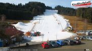 Archived webcam image showing Lift and run at the ski resort Schidorf Kirchbach on 26 Feb 2026 at 10:39