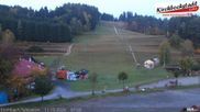 Archiviertes Webcam Bild: Blick auf die Abfahrt im Schidorf Kirchbach, Waldviertel am 11.10.2026 um 07:20 Uhr