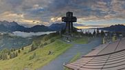 Archiviertes Webcam Bild: Pillersee: Jakobskreuz Bergstation Buchensteinwand am 26.08.2026 um 07:29 Uhr