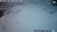 Archived webcam image showing Catedral Alta Patagonia - Diente de Caballo (Sur) on 28 Sep 2026 at 18:45