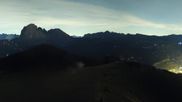 Archiviertes Webcam Bild: Gröden: Seceda Panoramablick am 15.10.2026 um 04:04 Uhr