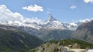 Archiviertes Webcam Bild: Zermatt: Station Sunnega mit Blick aufs Matterhorn am 28.05.2026 um 14:14 Uhr