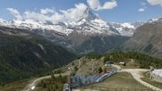 Archiviertes Webcam Bild: Zermatt: Station Sunnega mit Blick aufs Matterhorn am 28.05.2026 um 12:14 Uhr