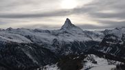 Archiviertes Webcam Bild: Zermatt: Station Sunnega mit Blick aufs Matterhorn am 13.03.2026 um 16:08 Uhr