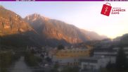Archived webcam image showing River Inn in the city of Landeck on 30 Sep 2026 at 08:03