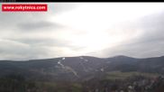 Archiviertes Webcam Bild: Blick über Rokytnice am 13.04.2026 um 07:28 Uhr