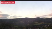 Archiviertes Webcam Bild: Blick über Rokytnice am 27.07.2026 um 20:40 Uhr