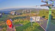 Archiviertes Webcam Bild: Klinovec: Skiareal Neklid am 12.07.2026 um 06:38 Uhr