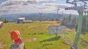 Archiviertes Webcam Bild: Klinovec: Skiareal Neklid am 12.07.2026 um 16:38 Uhr