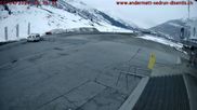 Archiviertes Webcam Bild: Andermatt: Parkplatz Gemsstockbahn am 12.04.2026 um 06:46 Uhr