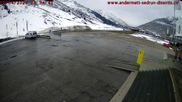 Archiviertes Webcam Bild: Andermatt: Parkplatz Gemsstockbahn am 12.04.2026 um 18:46 Uhr