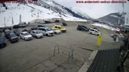 Archiviertes Webcam Bild: Andermatt: Parkplatz Gemsstockbahn am 12.04.2026 um 10:46 Uhr
