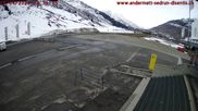 Archiviertes Webcam Bild: Andermatt: Parkplatz Gemsstockbahn am 13.04.2026 um 08:36 Uhr