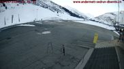 Archiviertes Webcam Bild: Andermatt: Parkplatz Gemsstockbahn am 19.03.2026 um 06:03 Uhr