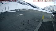 Archiviertes Webcam Bild: Andermatt: Parkplatz Gemsstockbahn am 19.03.2026 um 07:03 Uhr