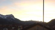 Archiviertes Webcam Bild: Panoramakamera am Rathaus Garmisch am 26 Feb 2026 um 18:26 Uhr