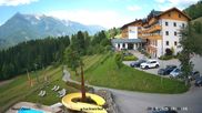 Archiviertes Webcam Bild: Kärnten: Hotel Glocknerhof mit Freibad und Wasserrutsche am 28.05.2026 um 10:44 Uhr
