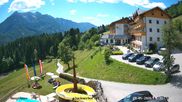 Archiviertes Webcam Bild: Kärnten: Hotel Glocknerhof mit Freibad und Wasserrutsche am 29.05.2026 um 14:02 Uhr