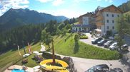 Archiviertes Webcam Bild: Kärnten: Hotel Glocknerhof mit Freibad und Wasserrutsche am 29.05.2026 um 16:02 Uhr