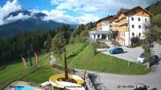 Archiviertes Webcam Bild: Kärnten: Hotel Glocknerhof mit Freibad und Wasserrutsche am 12.10.2026 um 10:07 Uhr
