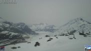 Archiviertes Webcam Bild: Aletsch Arena: Aletschgletscher - Moosfluh am 12.04.2026 um 12:21 Uhr