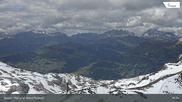 Archived webcam image showing Parsenn: Weissfluhjoch on 11 Jun 2026 at 16:06