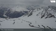 Archiviertes Webcam Bild: Davos: Parsenn Weissfluhjoch (Blick Dorftäli) am 12.04.2026 um 16:10 Uhr