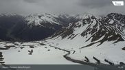 Archiviertes Webcam Bild: Davos: Parsenn Weissfluhjoch (Blick Dorftäli) am 10.05.2026 um 14:29 Uhr