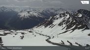 Archiviertes Webcam Bild: Davos: Parsenn Weissfluhjoch (Blick Dorftäli) am 10.05.2026 um 10:29 Uhr