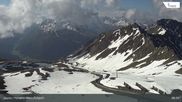 Archiviertes Webcam Bild: Davos: Parsenn Weissfluhjoch (Blick Dorftäli) am 28.05.2026 um 08:34 Uhr
