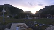Archiviertes Webcam Bild: Val d'Isère: Übungspisten im Tal am 13.08.2026 um 20:30 Uhr