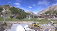 Archiviertes Webcam Bild: Val d'Isère: Übungspisten im Tal am 28.09.2026 um 12:44 Uhr