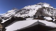 Archived webcam image showing Val d'Isère Village on 2 Apr 2026 at 12:36