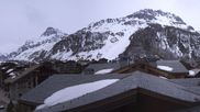 Archiviertes Webcam Bild: Val d'Isère Dorf am 12.04.2026 um 14:01 Uhr