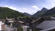 Archived webcam image showing Val d'Isère Village on 7 Jun 2026 at 16:32