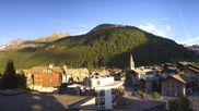 Archived webcam image showing Val d'Isère Village on 7 Jun 2026 at 20:32