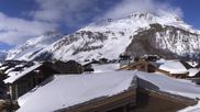 Archived webcam image showing Val d'Isère Village on 27 Mar 2026 at 08:47