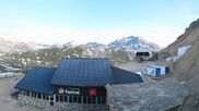 Archived webcam image showing Rocher de Bellevarde in Val d'Isère on 14 Jun 2026 at 07:05