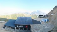 Archived webcam image showing Rocher de Bellevarde in Val d'Isère on 22 Jun 2026 at 07:32