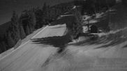 Archived webcam image showing Klinovec: Chair Lift Suzuki on 26 Feb 2026 at 00:20