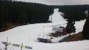 Archiviertes Webcam Bild: Skischulgelände in Klinovec am 11.03.2026 um 16:53 Uhr