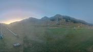 Archiviertes Webcam Bild: Sestriere: Ziel Weltcupstrecke und Kinderland Jolly am 30.08.2026 um 06:00 Uhr
